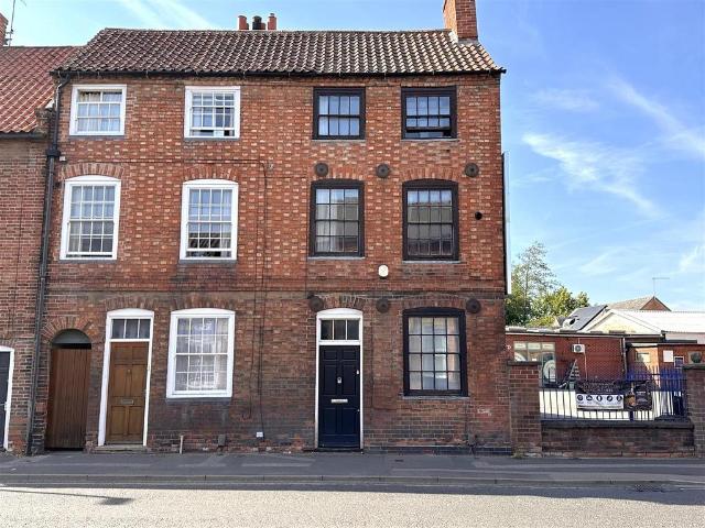 House for sale in Alverton, East Midlands