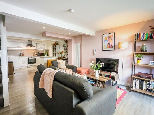 House for sale in Semilong, Northampton