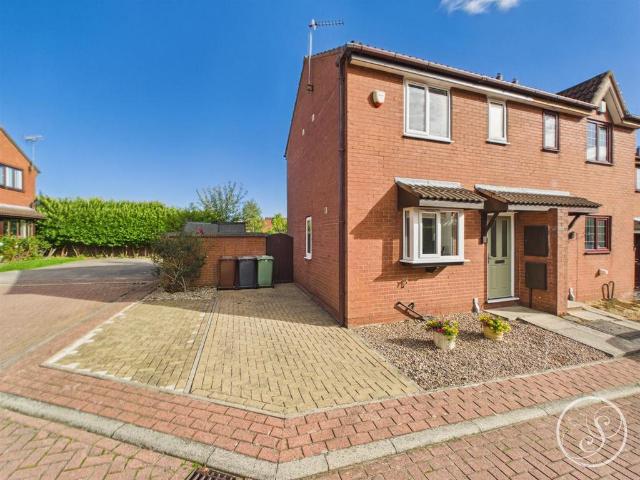 House for sale in Oulton, West Yorkshire