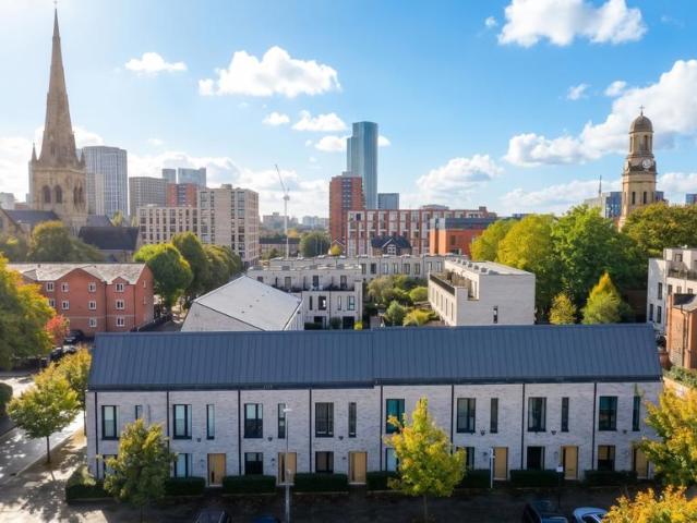 House for sale in Blackfriars, Salford