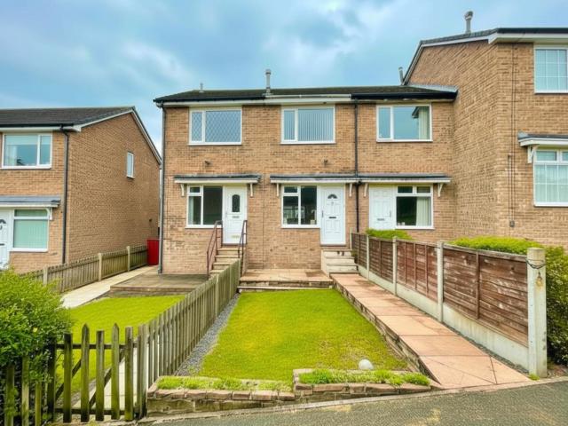 House for sale in Farsley, West Yorkshire