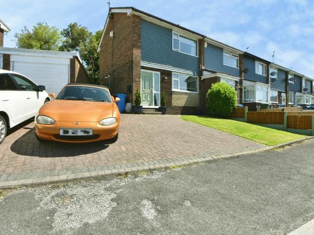 House for sale in Saddleworth, Pendock