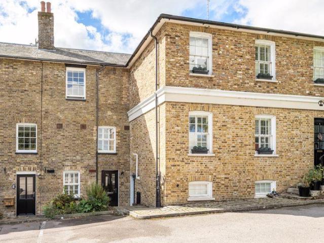 House for sale in Pouchen End, Hertfordshire