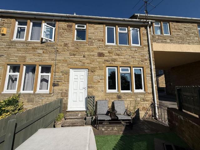 House for sale in Baildon, West Yorkshire