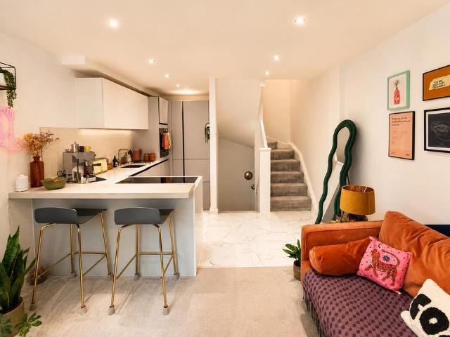 House for sale in Hayes, Greater London