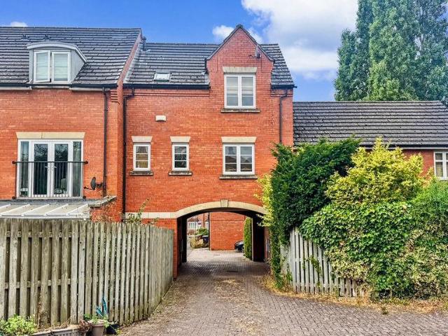 House for sale in Glebe Park, Brayford