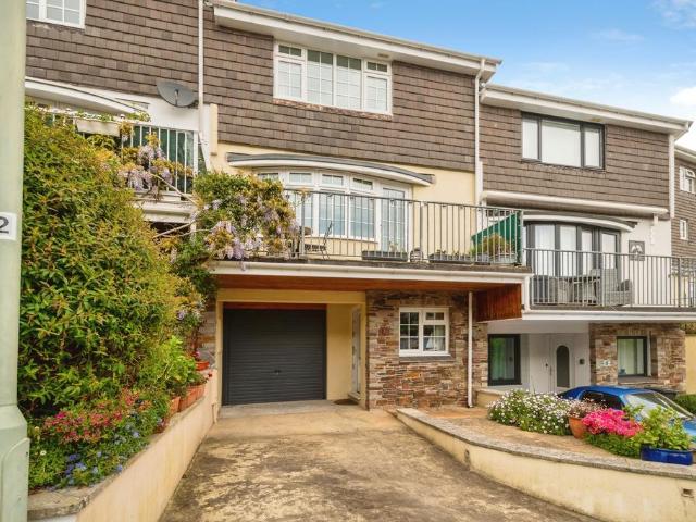 House for sale in Strode, Devon