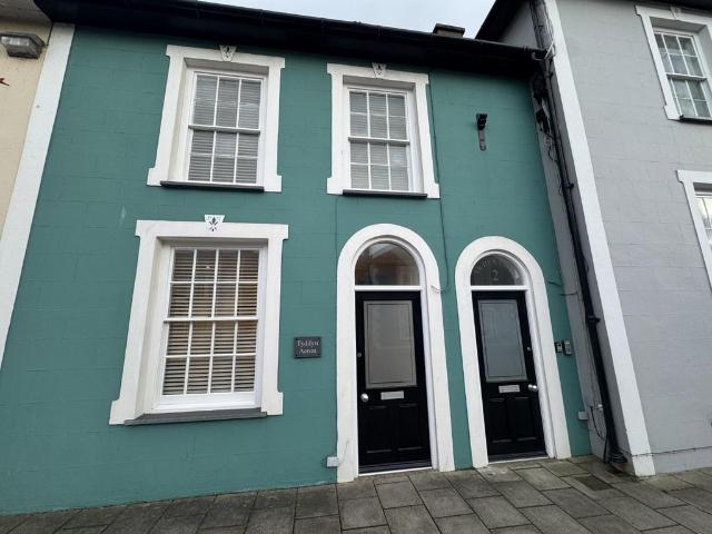 House for sale in Aberaeron, Wales