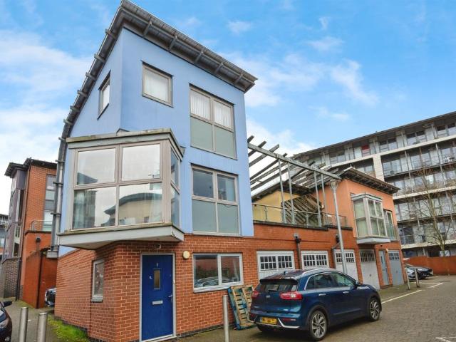 House for sale in Calthorpe Fields, West Midlands