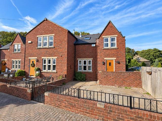 House for sale in Cleckheaton, Kirklees