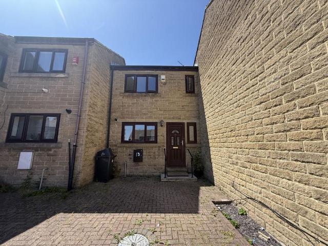 House for sale in Fountainhead, West Yorkshire