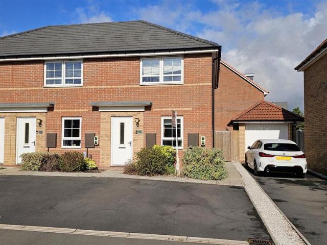 House for sale in Barton In Fabis, East Midlands