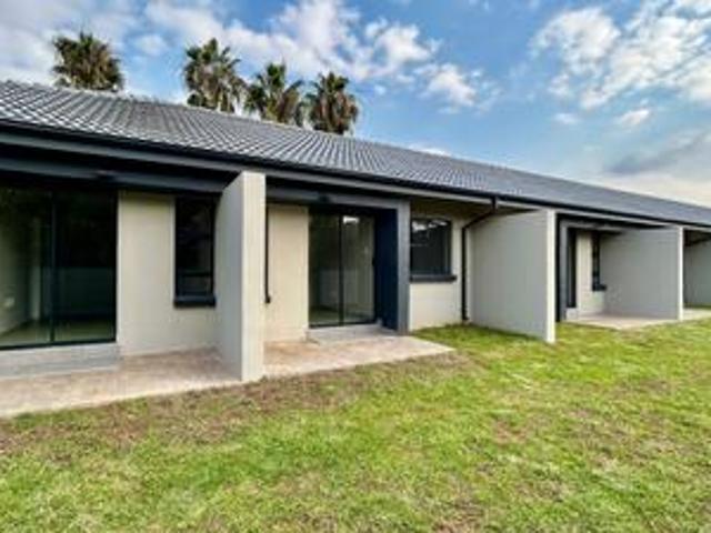Townhouse for sale in Waterkloof, Gauteng