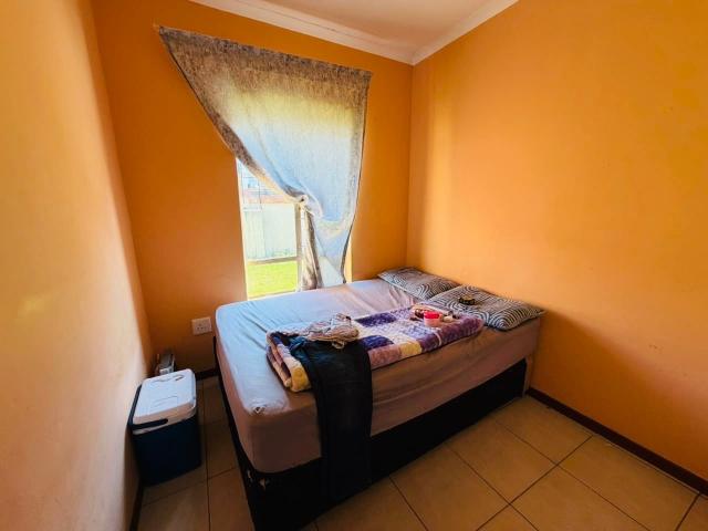 Townhouse for sale in Vosloorus, Gauteng