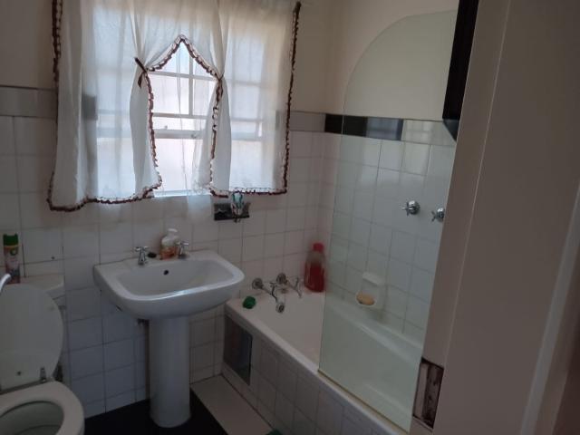 Townhouse for sale in Vosloorus, Gauteng