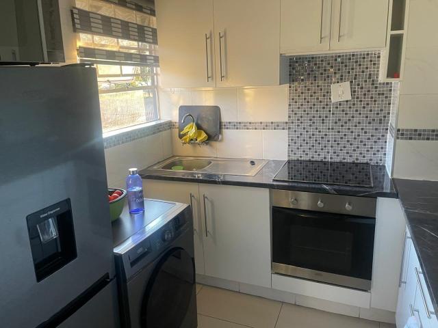 Townhouse for sale in Vosloorus, Gauteng