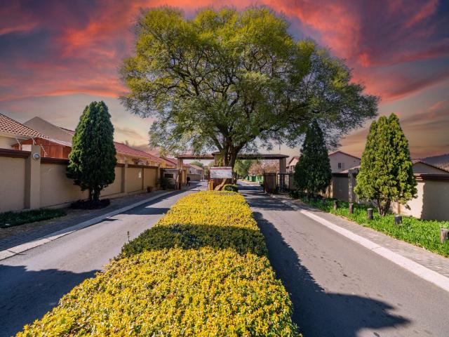 Townhouse for sale in Ekurhuleni, Gauteng