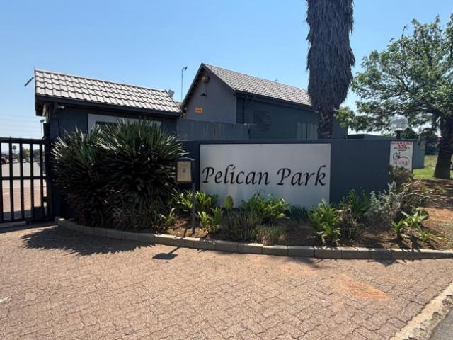 Townhouse for sale in Ekurhuleni, Gauteng