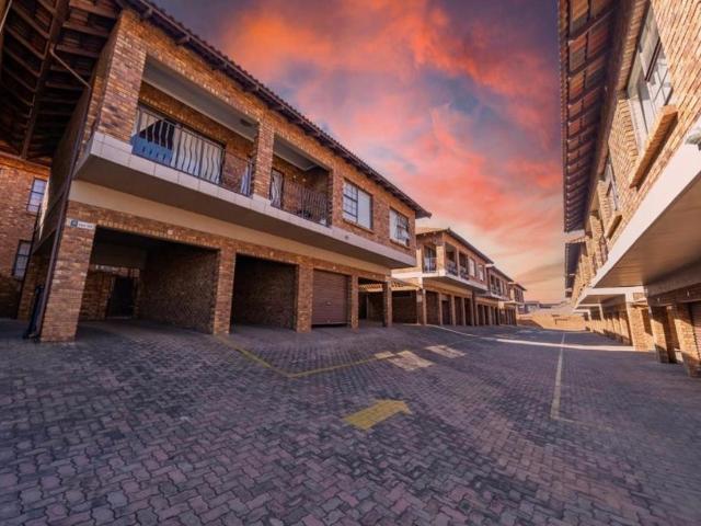 Townhouse for sale in Ekurhuleni, Gauteng