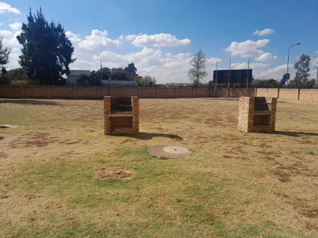 Townhouse for sale in Ekurhuleni, Gauteng