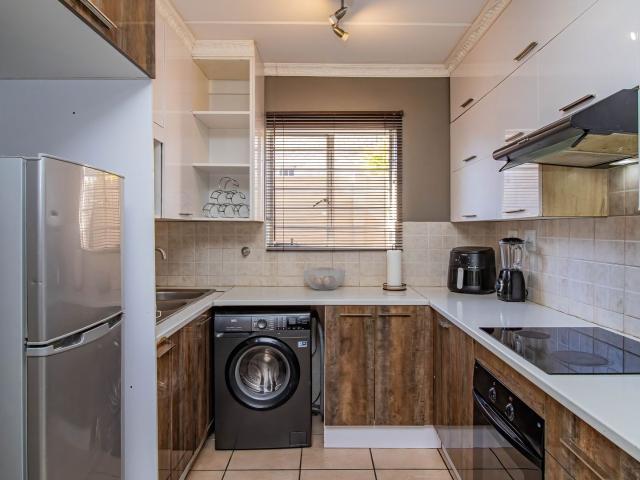 Townhouse for sale in Nooitgedacht, Gauteng