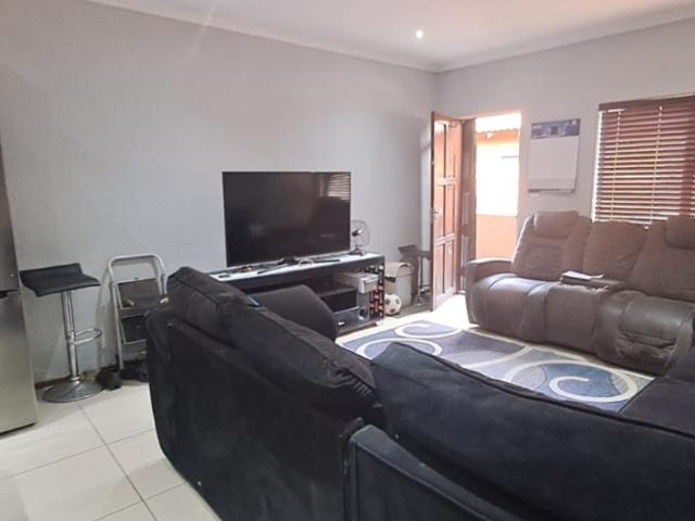 Townhouse for sale in Ekurhuleni, Gauteng