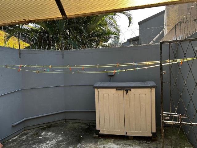 Townhouse for sale in Amanzimtoti, Kwazulu-natal