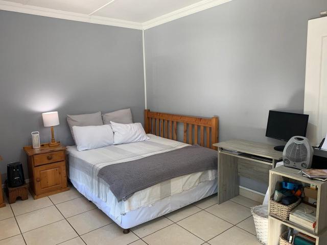 Townhouse for sale in Amanzimtoti, Kwazulu-natal