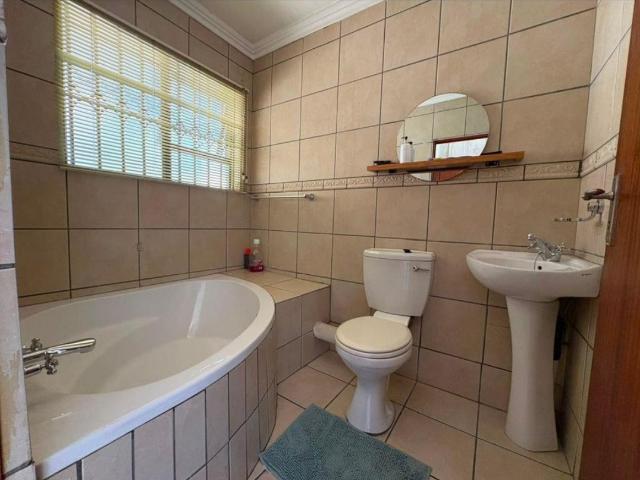 Townhouse for sale in Nooitgedacht, Gauteng