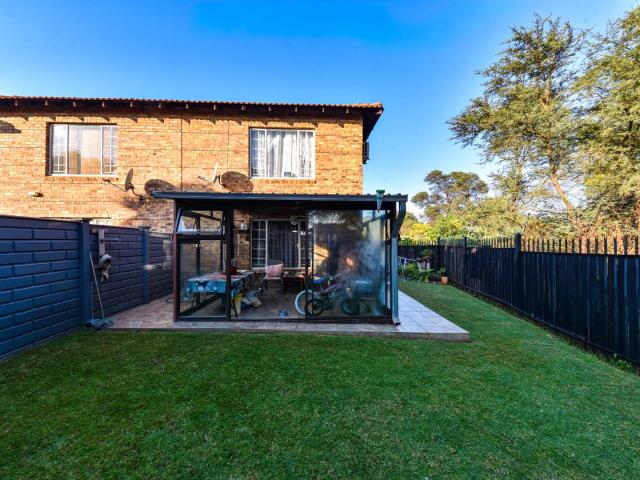 Townhouse for sale in Waterkloof, Gauteng