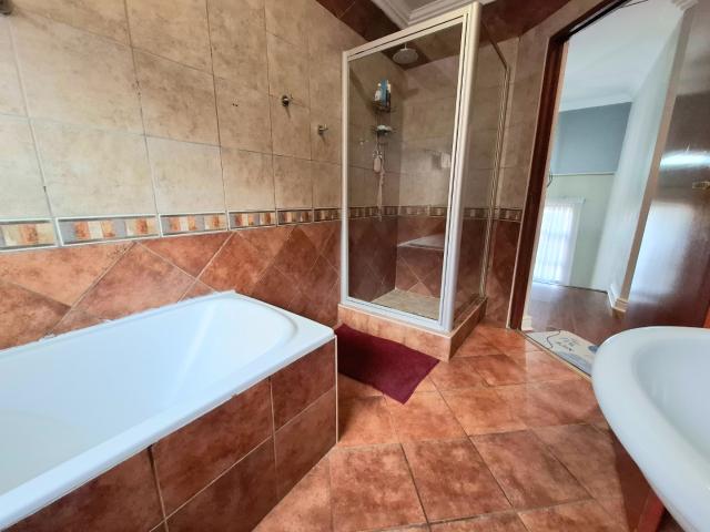 Townhouse for sale in Boksburg