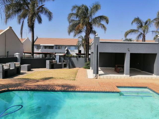 Townhouse for sale in Ekurhuleni, Gauteng