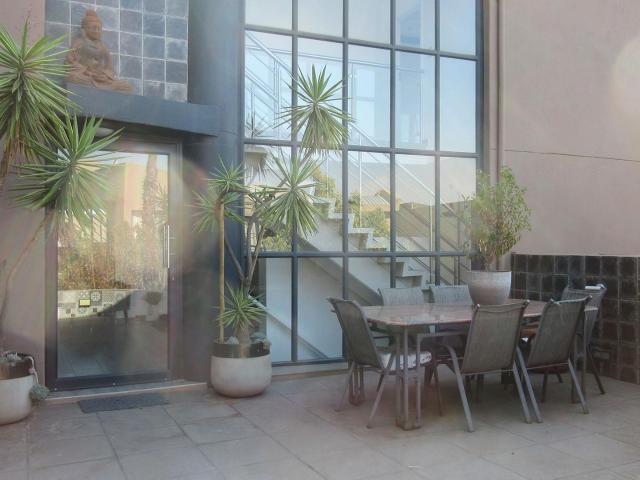 Townhouse for sale in Vosloorus, Gauteng