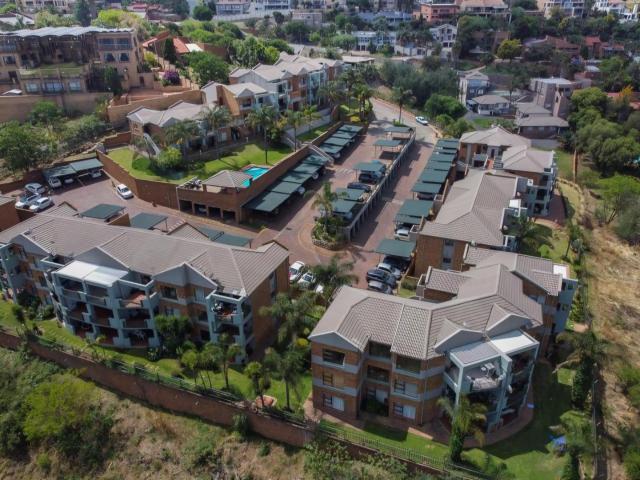 Townhouse for sale in Vosloorus, Gauteng