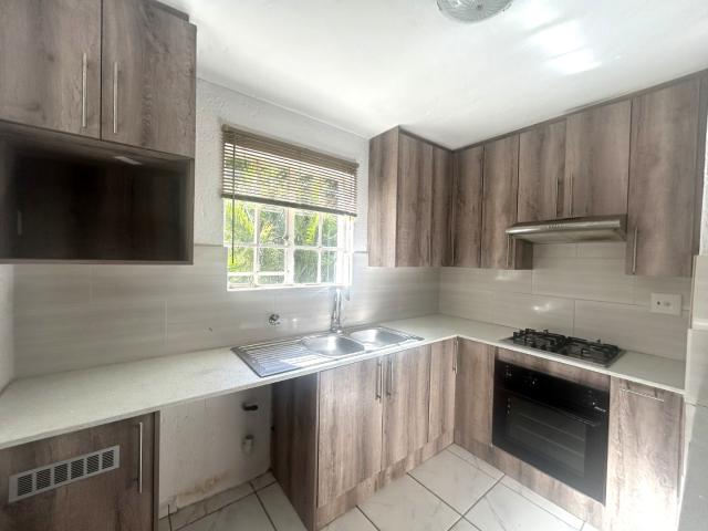 Townhouse for sale in Vosloorus, Gauteng