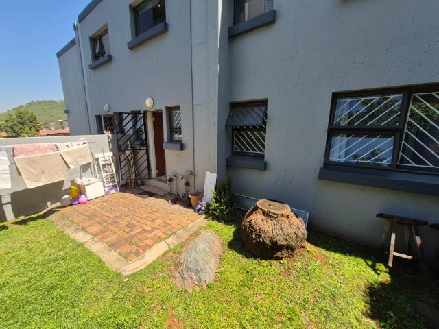 Townhouse for sale in Vosloorus, Gauteng