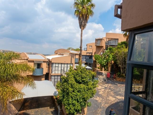 Townhouse for sale in Vosloorus, Gauteng