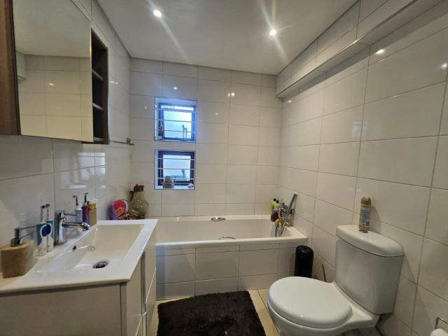 Townhouse for sale in Vosloorus, Gauteng