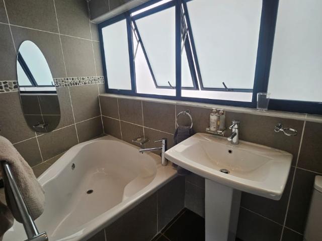 Townhouse for sale in Vosloorus, Gauteng