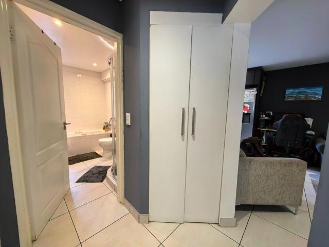 Townhouse for sale in Vosloorus, Gauteng
