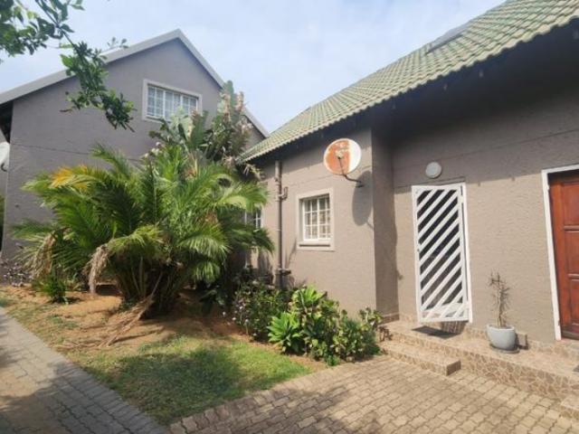 Townhouse for sale in Ekurhuleni, Gauteng