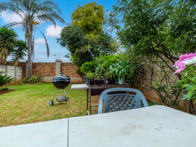 Townhouse for sale in Vosloorus, Gauteng