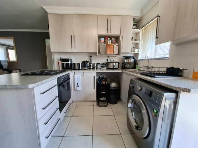 Townhouse for sale in Ekurhuleni, Gauteng