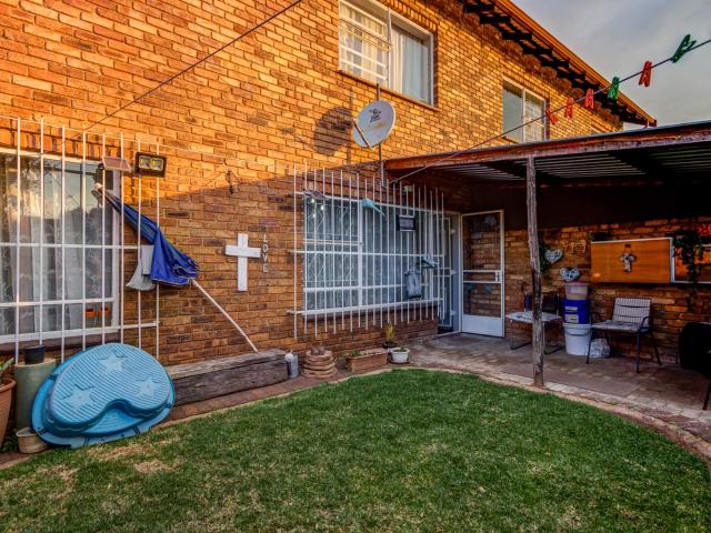 Townhouse for sale in Ekurhuleni, Gauteng
