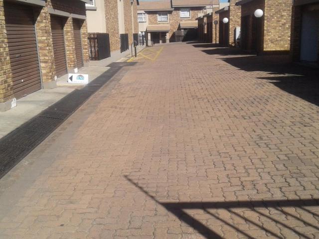 Townhouse for sale in Ekurhuleni, Gauteng