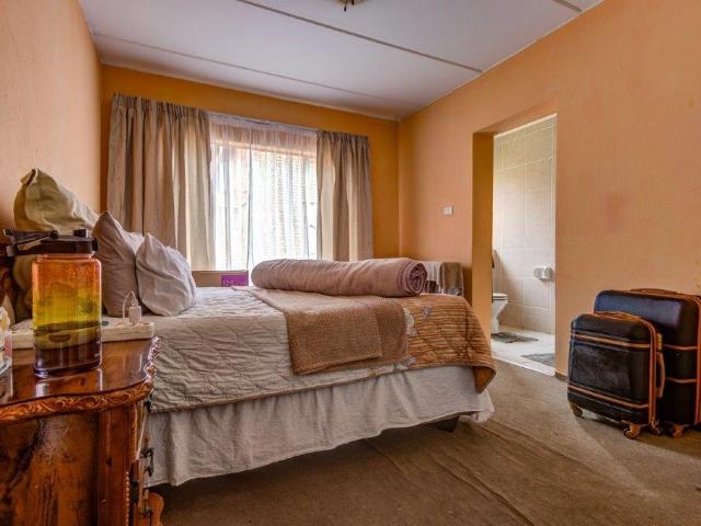 Townhouse for sale in Glenmarais, Ekurhuleni