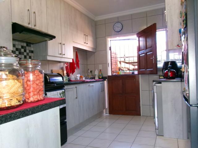 Townhouse for sale in Glenmarais, Ekurhuleni