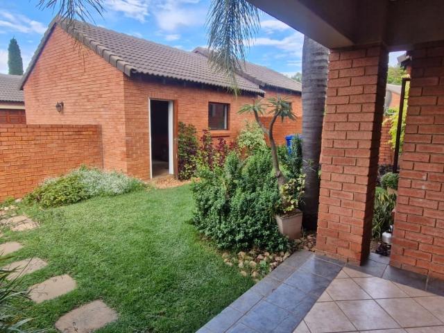Townhouse for sale in Kungwini, Gauteng
