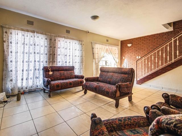 Townhouse for sale in Ekurhuleni, Gauteng