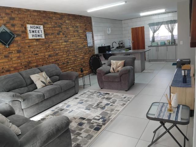 Townhouse for sale in Brackenhurst, Ekurhuleni